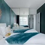 Appartement Stylish With Parking In Wellness & By Renters