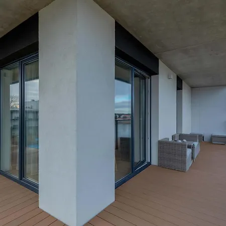 Apartment Stylish With Parking In Wellness & By Renters