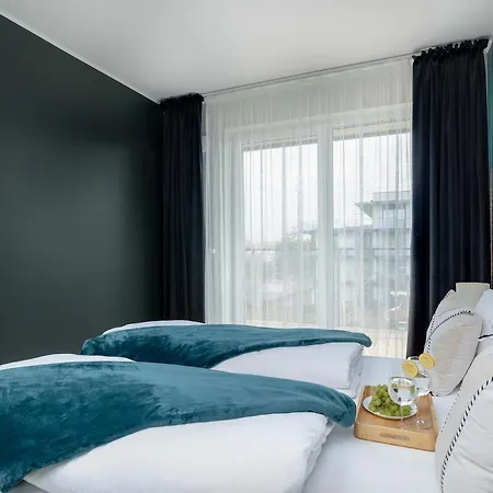 아파트 Stylish With Parking In Wellness & By Renters