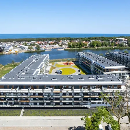 Apartment Stylish With Parking In Wellness & By Renters Dziwnow