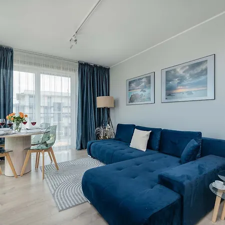 Stylish With Parking In Wellness & By Renters *